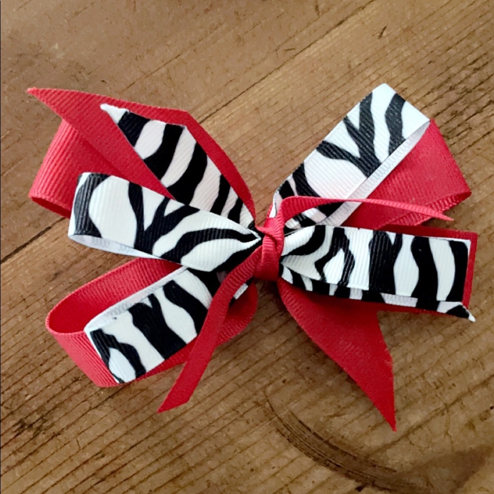 Brand New Clip-In Hair Bow